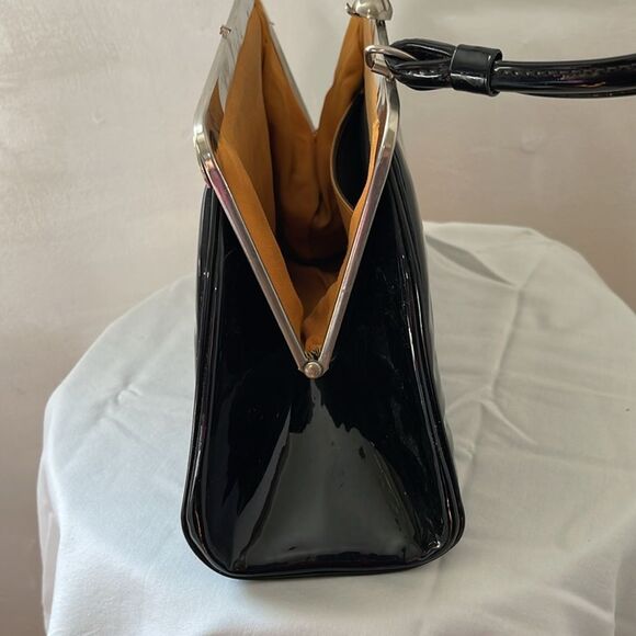 Vintage 1950’s -60’s Elegant Black Patent Leather Handbag. Unbranded - Picture 9 of 9